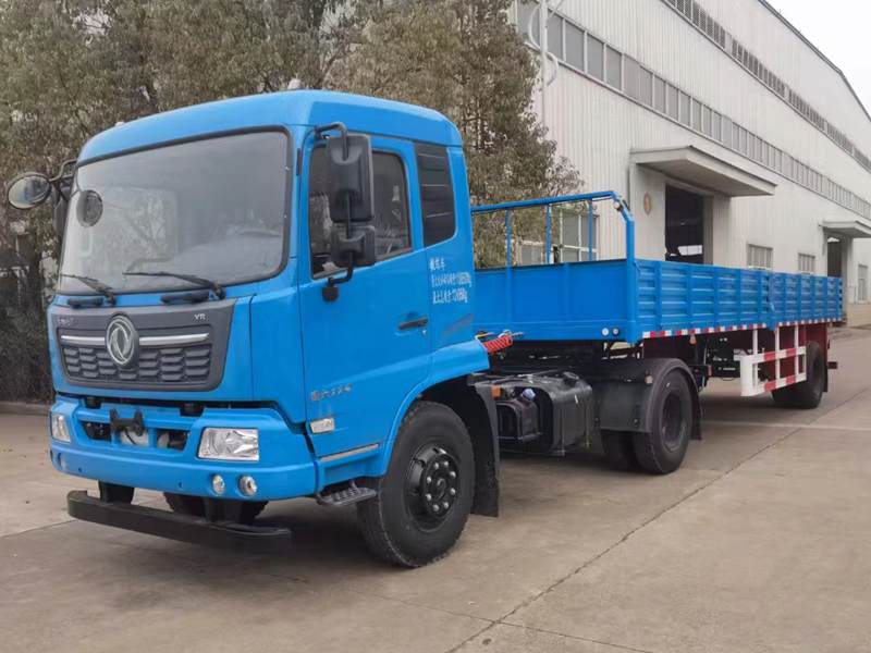 東風(fēng)天錦半掛教練車